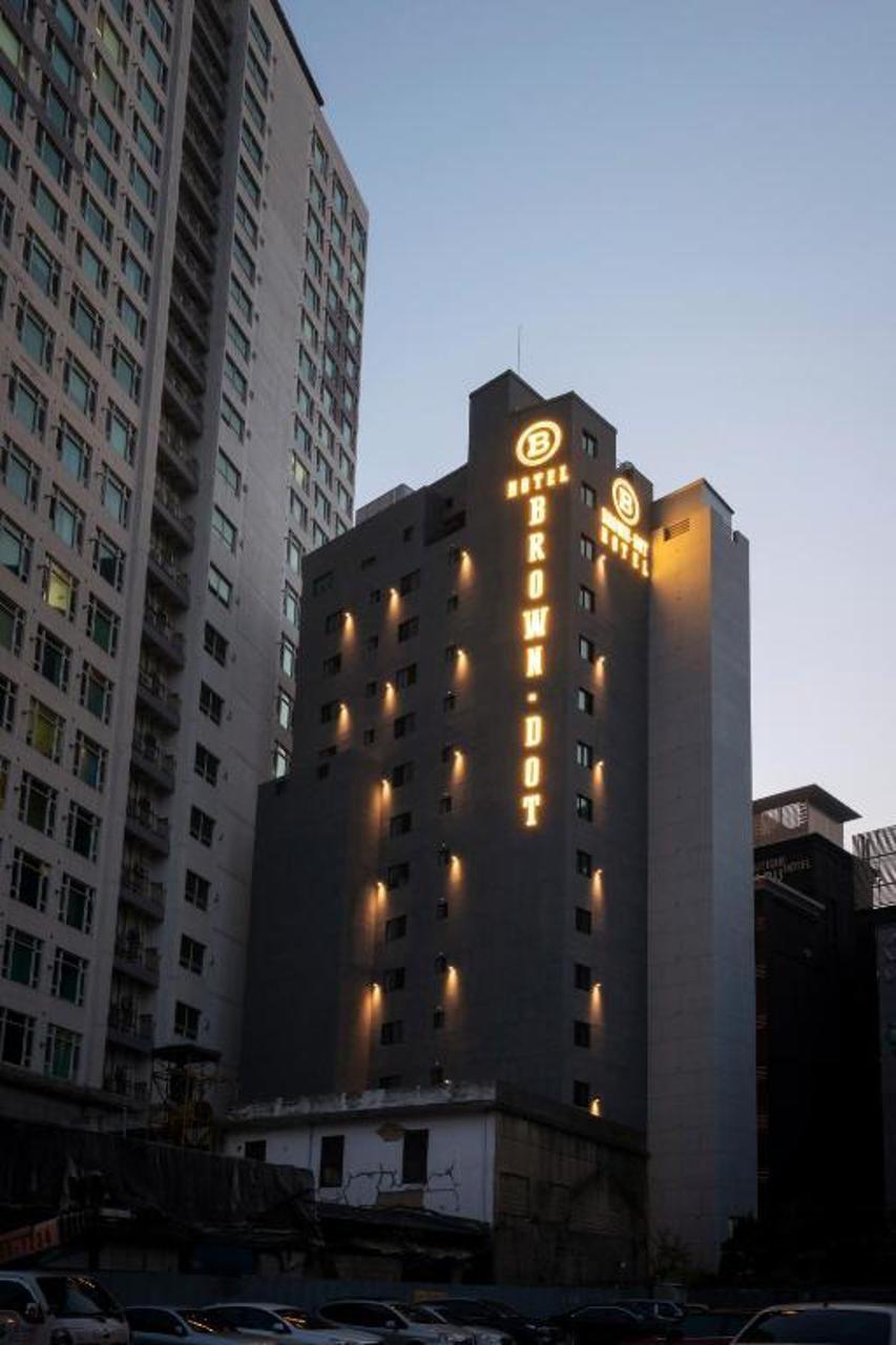 Seomyeon Brown-Dot Hotel Gold Ciudad Metropolitana de Ciudad Metropolitana de Busan Exterior foto